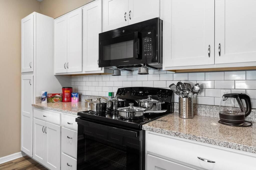Elegant 1Br/1Ba Condo With Pool, Gym And Laundry Мельбурн Экстерьер фото