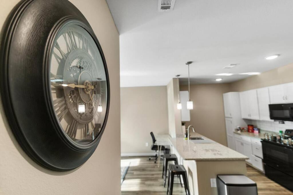 Elegant 1Br/1Ba Condo With Pool, Gym And Laundry Мельбурн Экстерьер фото